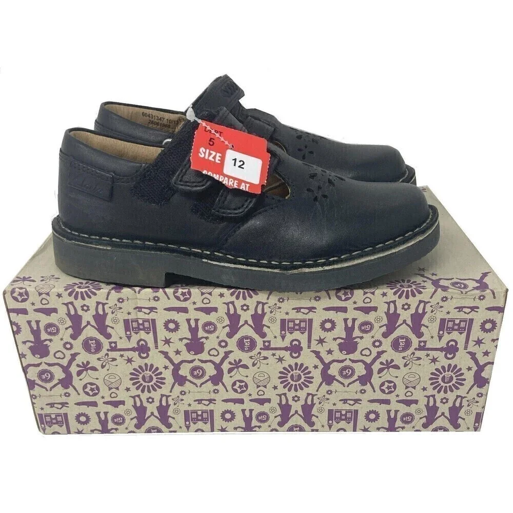 Clarks Girls Black Star Beam Flats Size 12 M Girls Leather Mary Janes NEW NIB